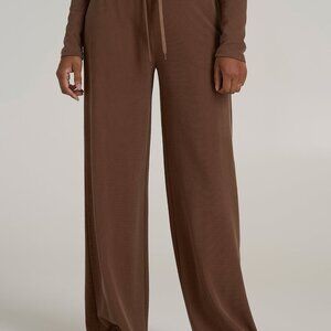 American Tall Mid-Rise Waffle Wide-Leg Pants for Tall Women in Otter Brown Size